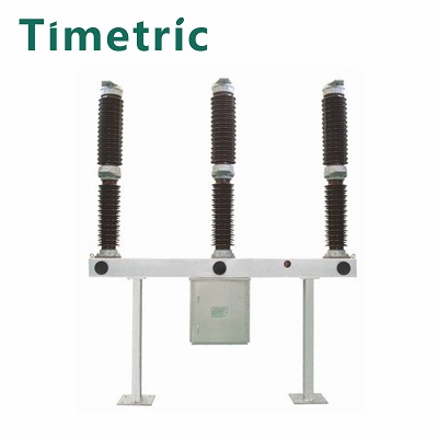 Quali sono i rischi di sovratensione e i tipi di interruttore automatico in vuoto VS1?