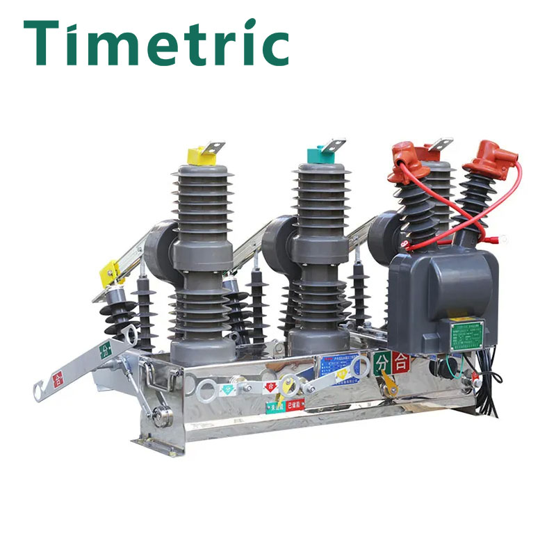 Interruttore automatico in vuoto con PT